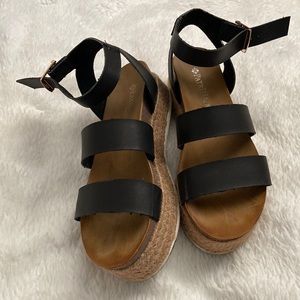 Platform espadrille sandals